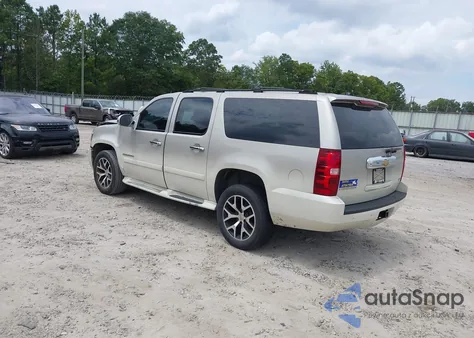 2007 Chevrolet Suburban 1500 Lt from USA, damaged, VIN 3GNFK163X7G217774